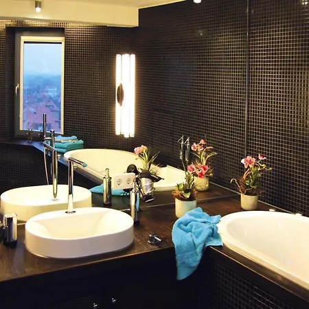 Im Wasserturm, Διαμέρισμα *